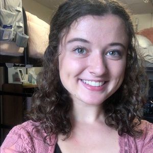 Meet your Posher, Emma